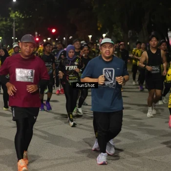 Runner Photo 7067750