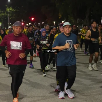 Runner Photo 7067753