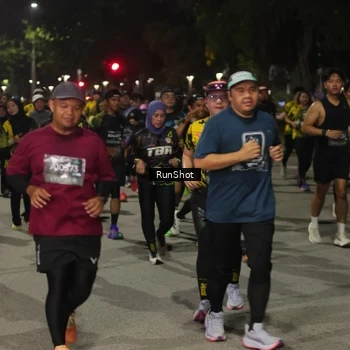 Runner Photo 7067758