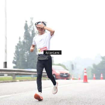 Runner Photo 7067761