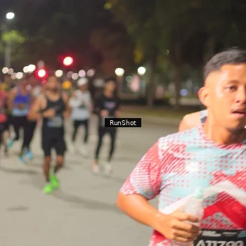 Runner Photo 7067777