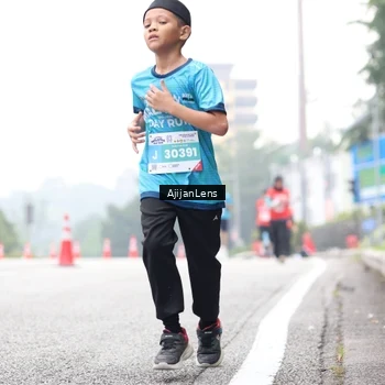 Runner Photo 7067780