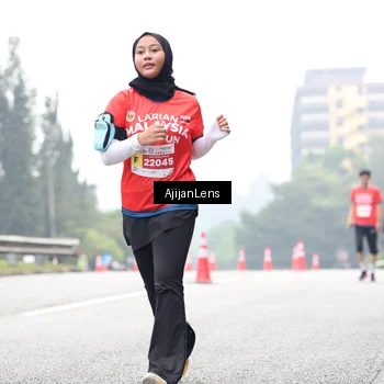 Runner Photo 7067811