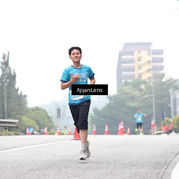 Runner Photo 7067846