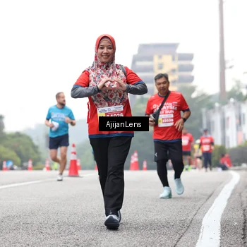 Runner Photo 7067975