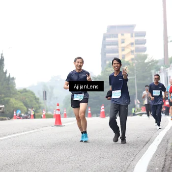 Runner Photo 7068073