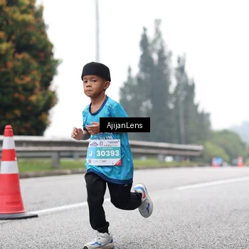 Runner Photo 7068074