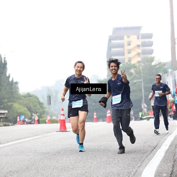 Runner Photo 7068075