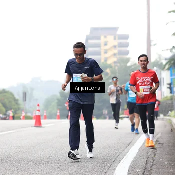 Runner Photo 7068094