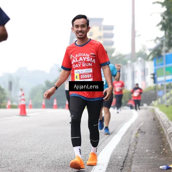 Runner Photo 7068099