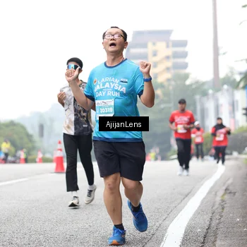 Runner Photo 7068118