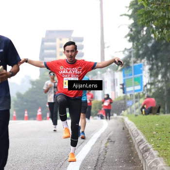 Runner Photo 7068120