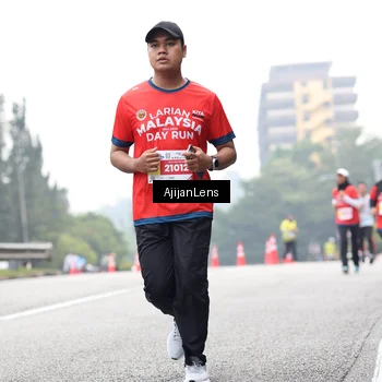 Runner Photo 7068123