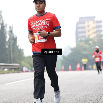 Runner Photo 7068125