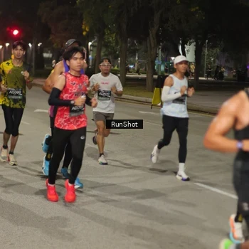 Runner Photo 7068137