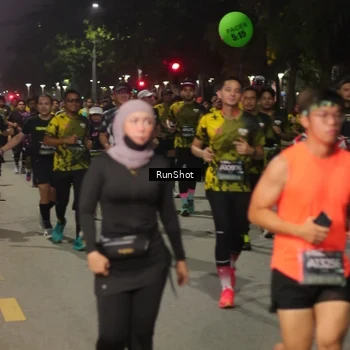 Runner Photo 7068216
