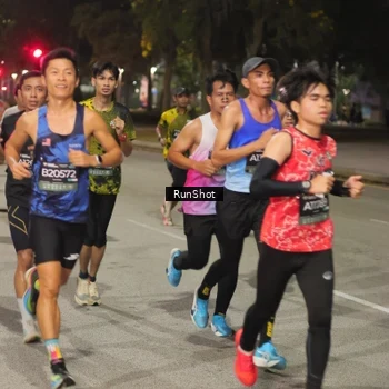 Runner Photo 7068280