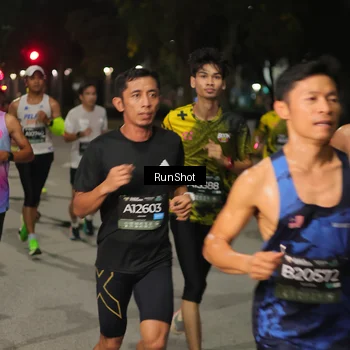 Runner Photo 7068418