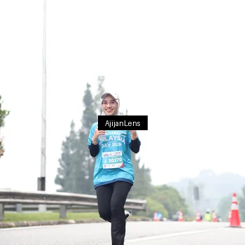 Runner Photo 7068589