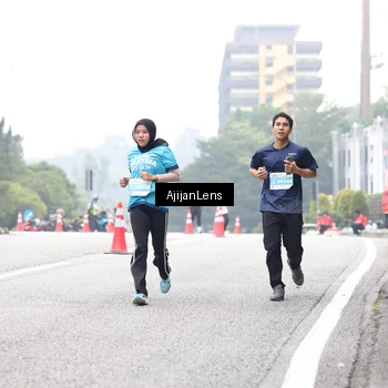 Runner Photo 7068596