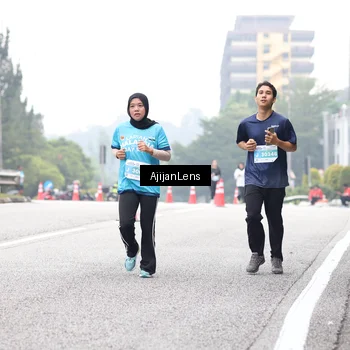 Runner Photo 7068606