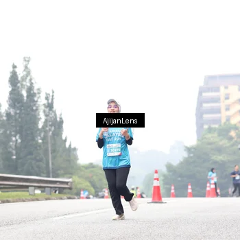 Runner Photo 7068615