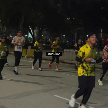 Runner Photo 7068638