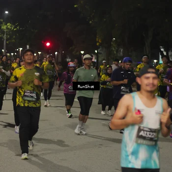 Runner Photo 7068688