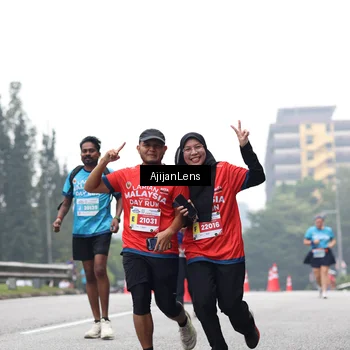Runner Photo 7068725