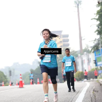 Runner Photo 7068738