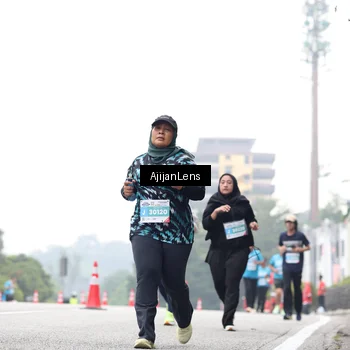 Runner Photo 7068875