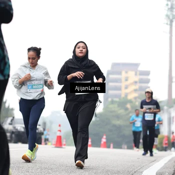 Runner Photo 7068878
