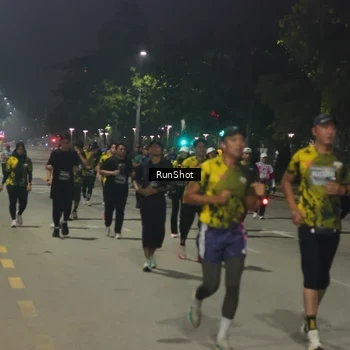 Runner Photo 7068895