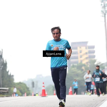 Runner Photo 7068898
