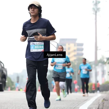 Runner Photo 7068901