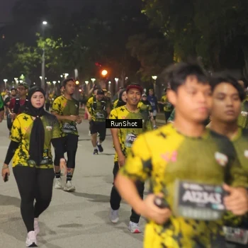 Runner Photo 7068975