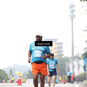 Runner Photo 7069056
