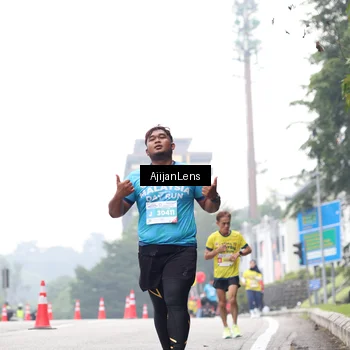 Runner Photo 7069057