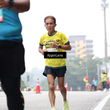 Runner Photo 7069074