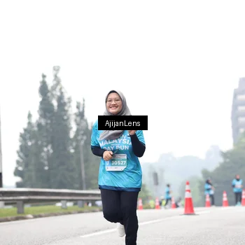 Runner Photo 7069103