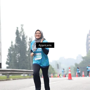 Runner Photo 7069110