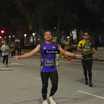 Runner Photo 7069137