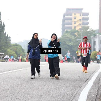 Runner Photo 7069333