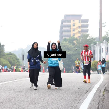 Runner Photo 7069345