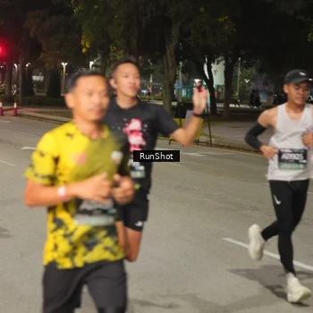 Runner Photo 7069350