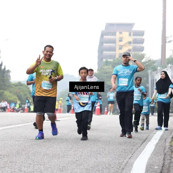 Runner Photo 7069400