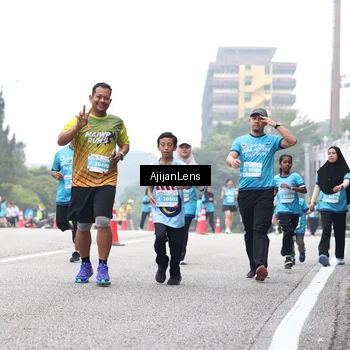 Runner Photo 7069404