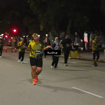 Runner Photo 7069425