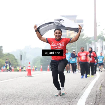 Runner Photo 7069547