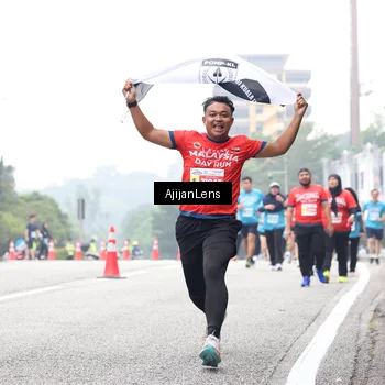 Runner Photo 7069550